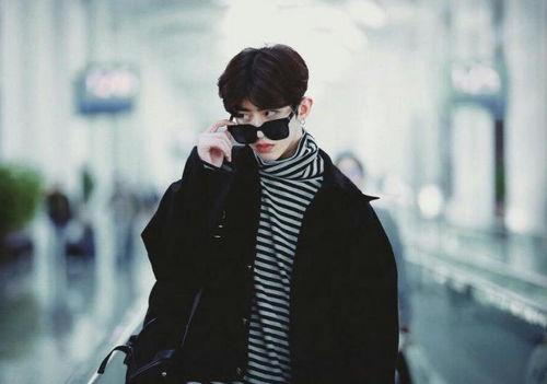 蔡徐坤粉丝爆料吴京视频,揭秘幕后故事